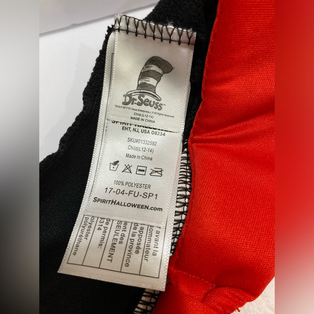 Cat in the Hat Adult Costume - Picture 7 of 8